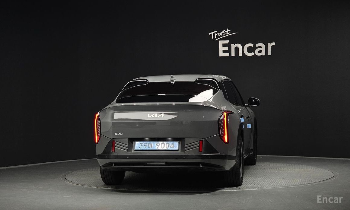  Kia EV4