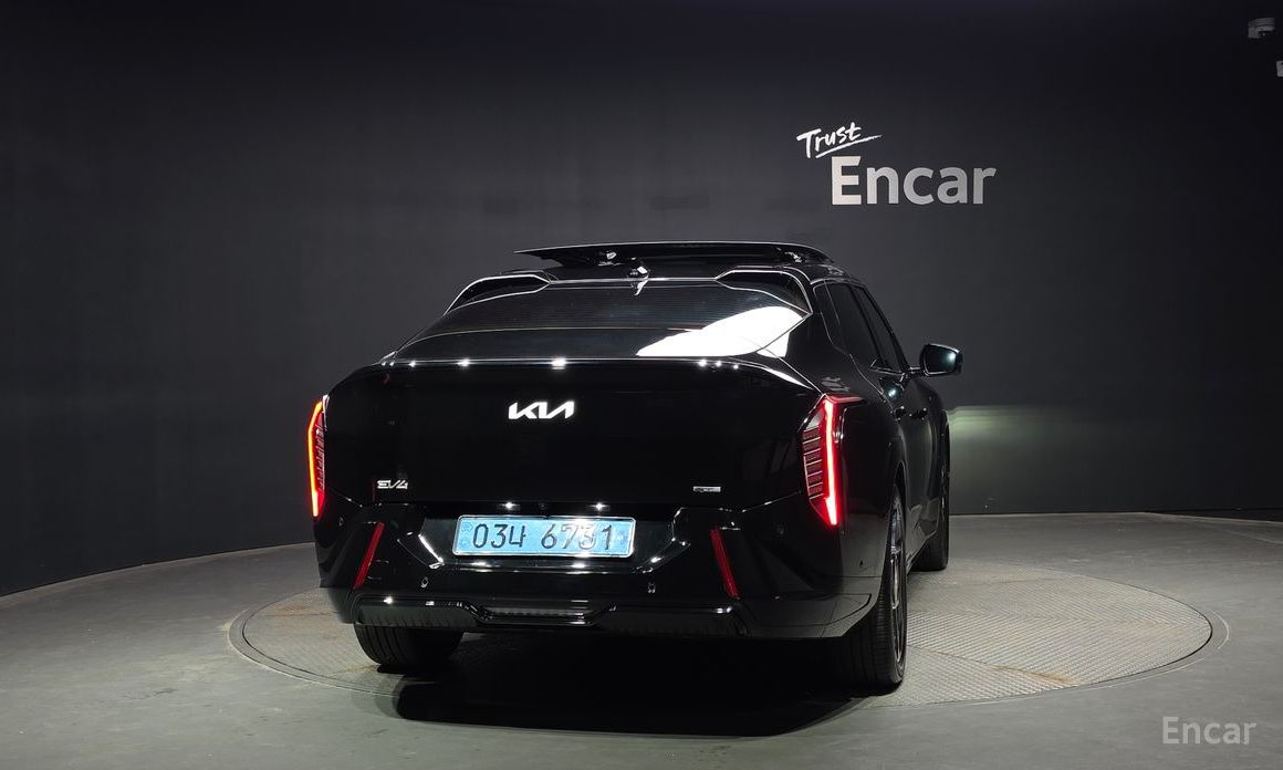  Kia EV4