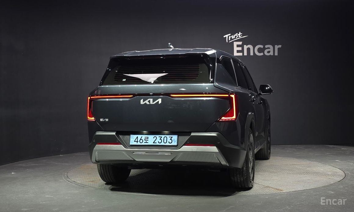  Kia EV5