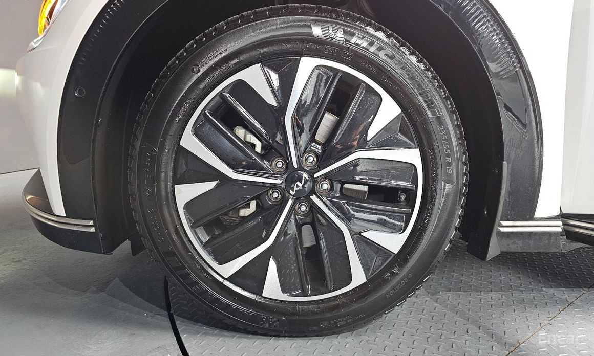  Kia EV6