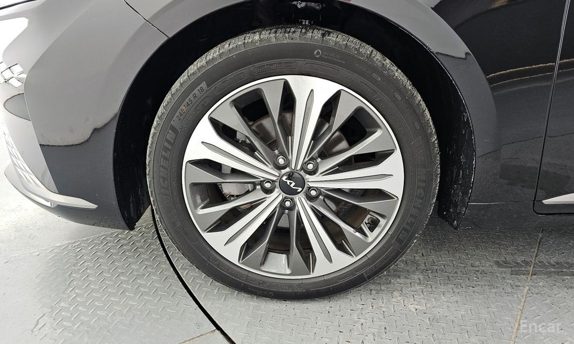  Kia K8