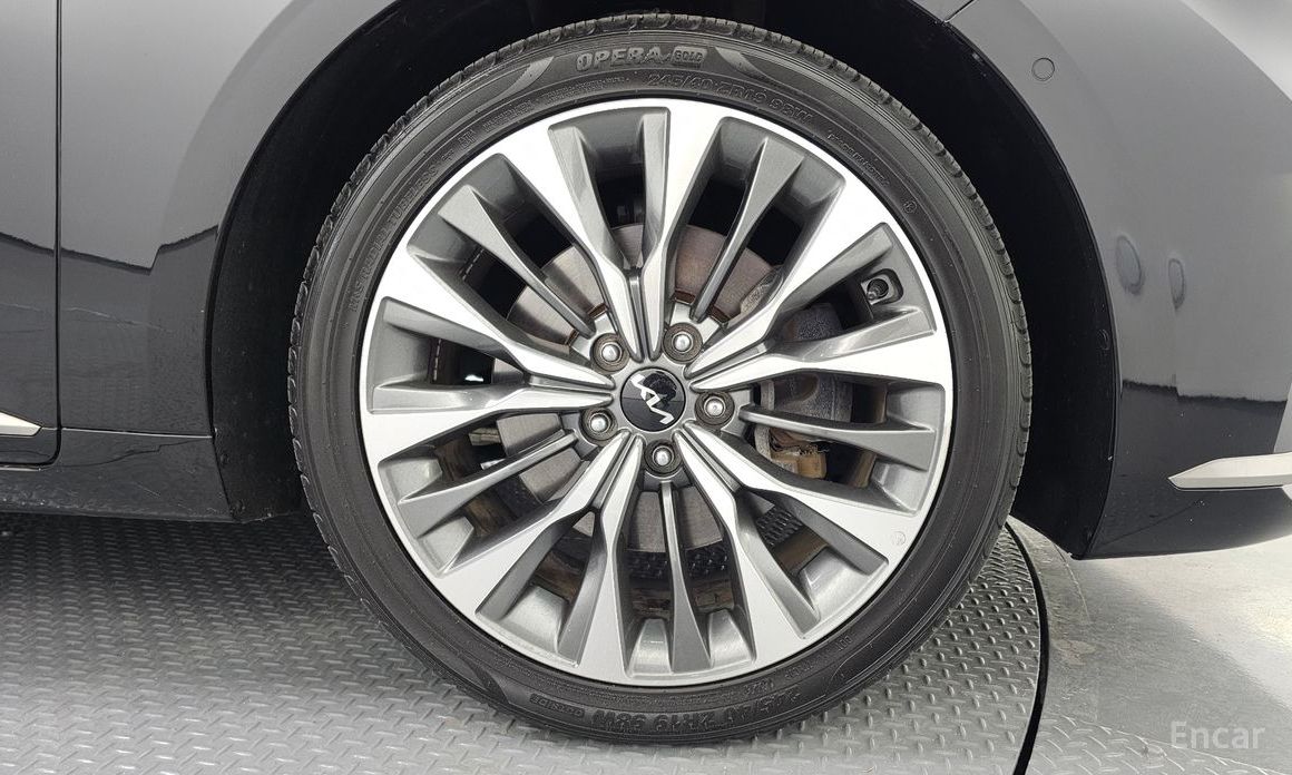  Kia K8