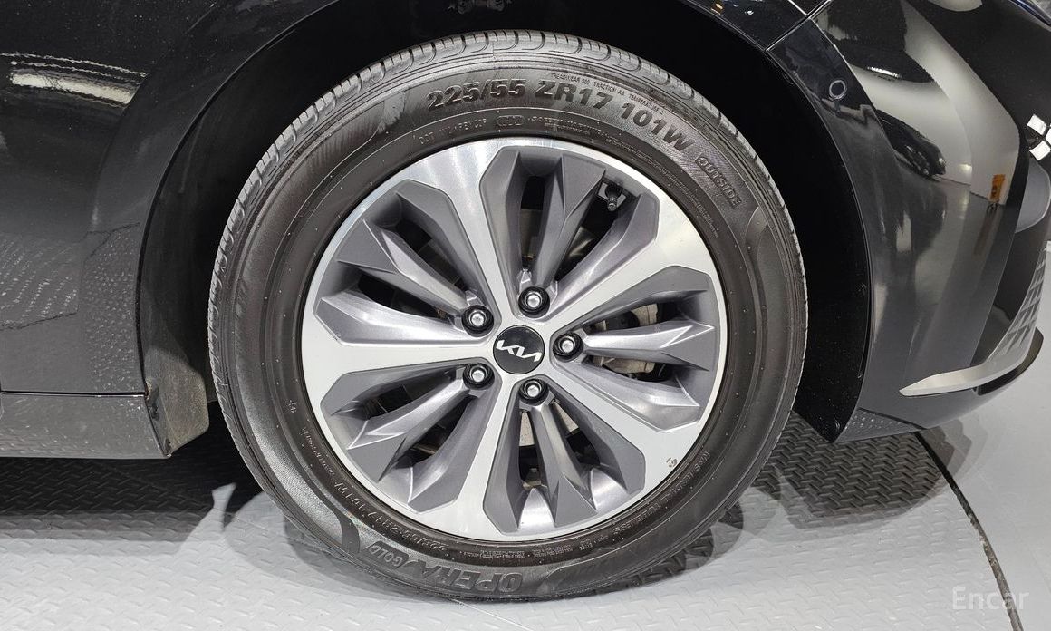  Kia K8