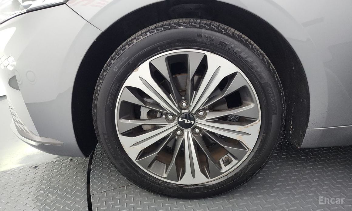  Kia K8