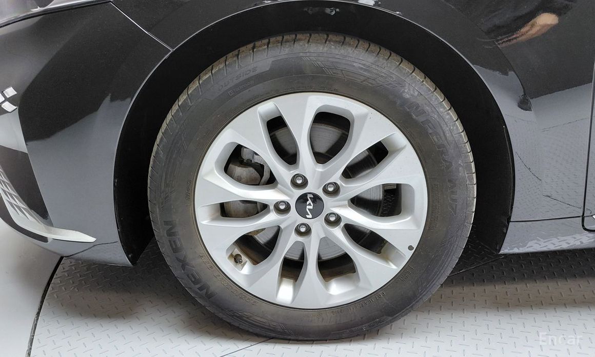  Kia K8