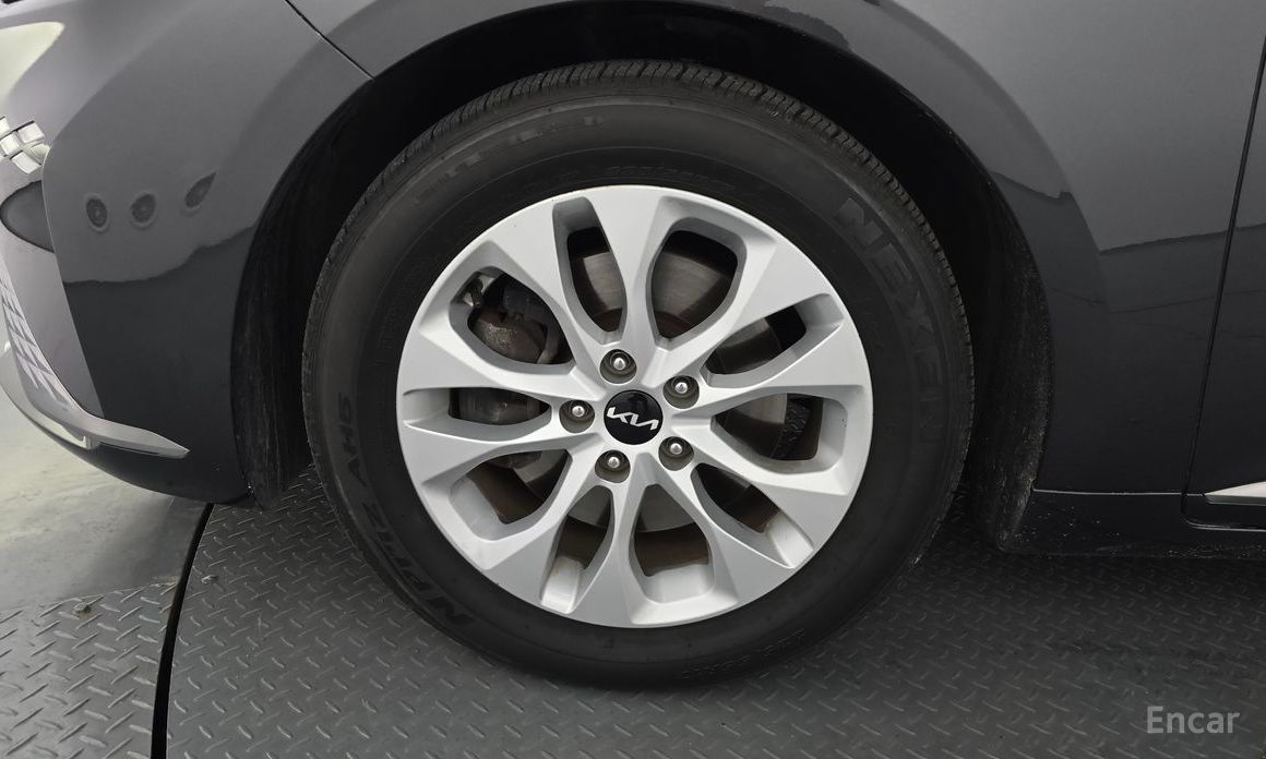  Kia K8