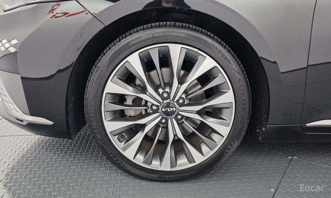  Kia K8