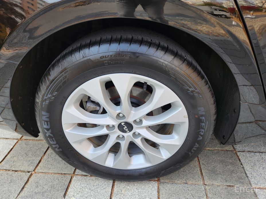  Kia K8