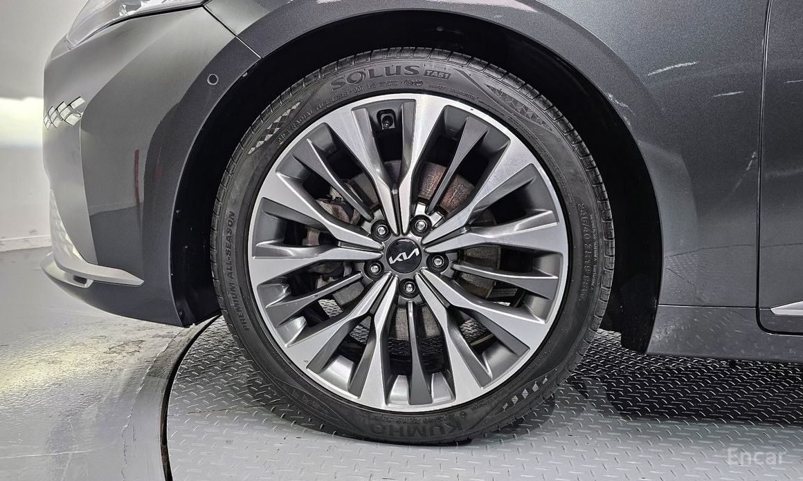  Kia K8