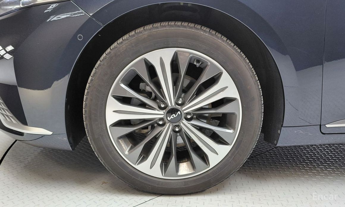  Kia K8
