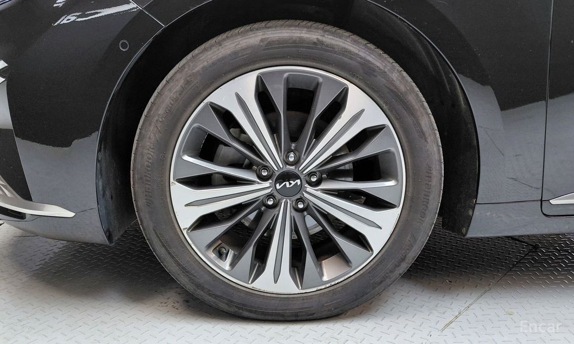  Kia K8
