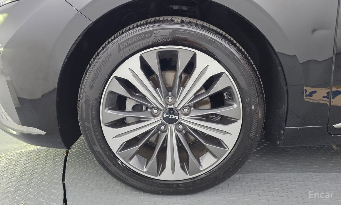 Kia K8