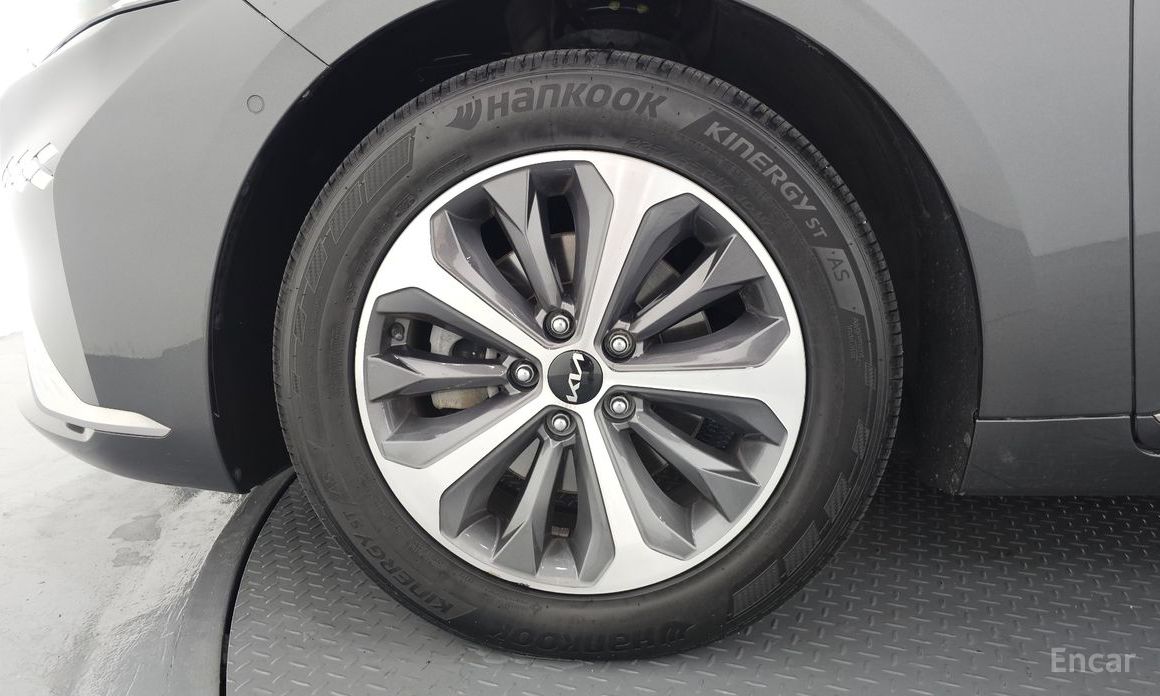  Kia K8