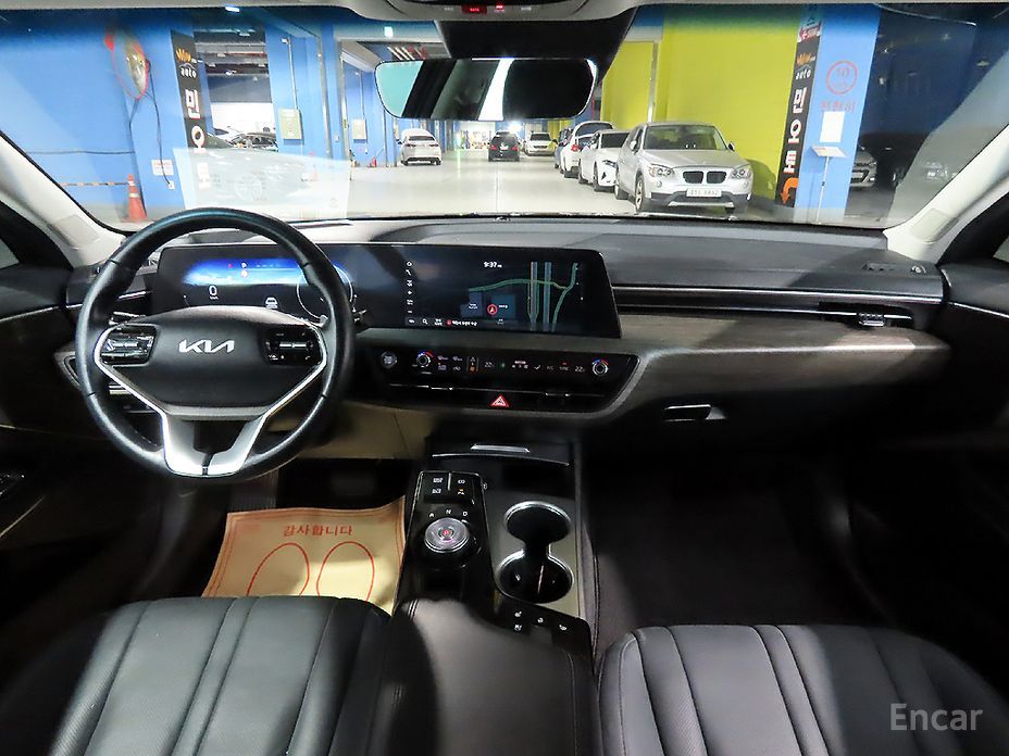  Kia K8