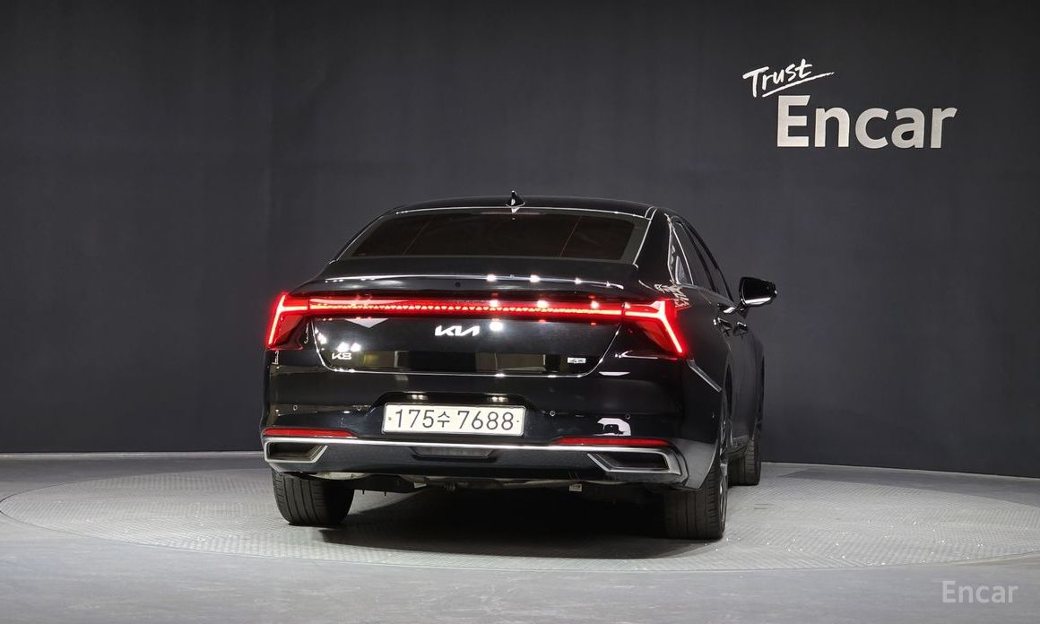  Kia K8