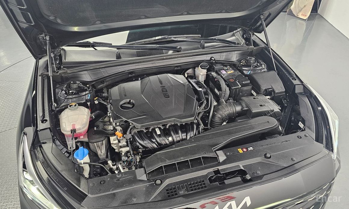  Kia K8