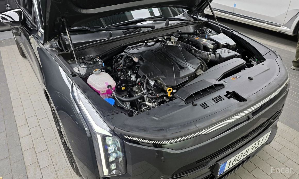  Kia K8