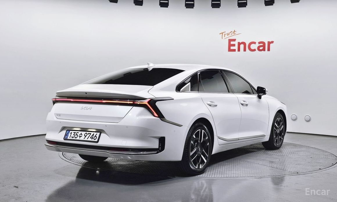  Kia K8
