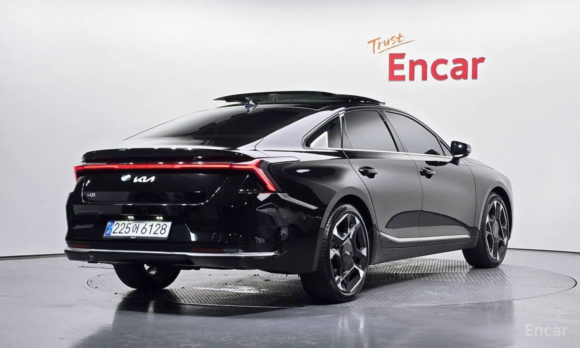  Kia K8