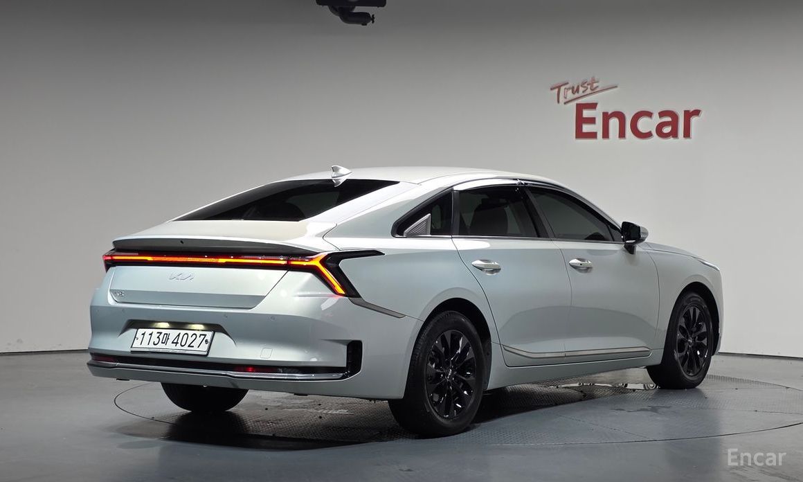  Kia K8