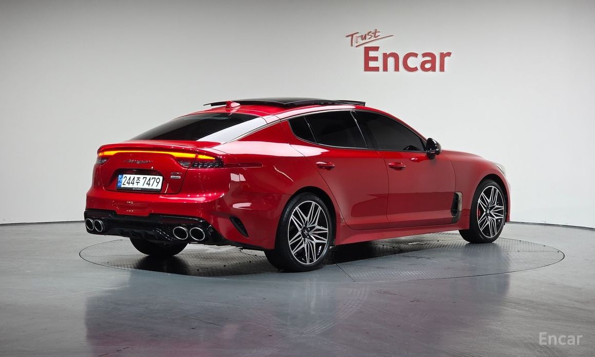  Kia Stinger
