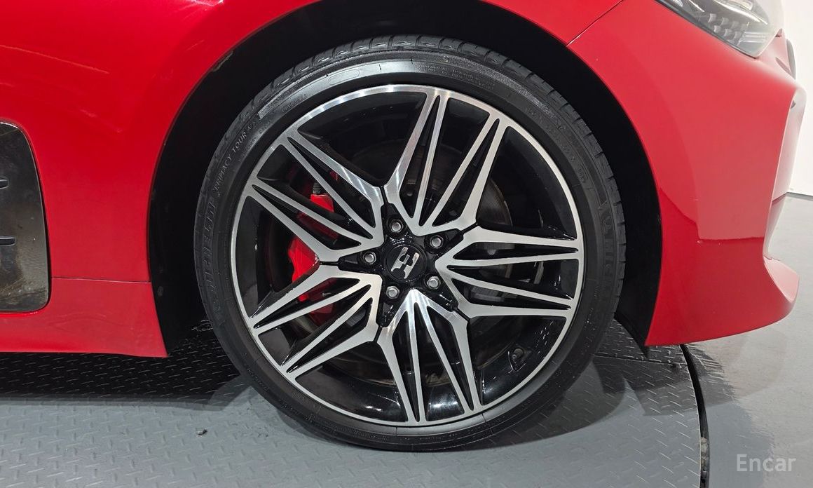  Kia Stinger