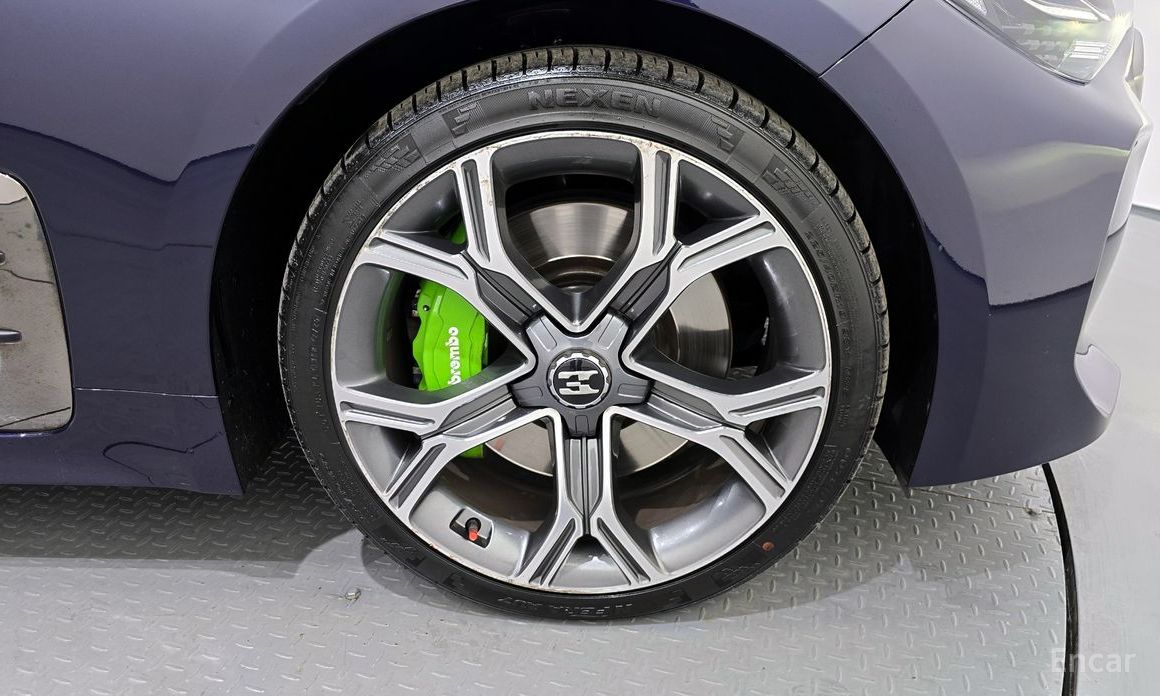  Kia Stinger