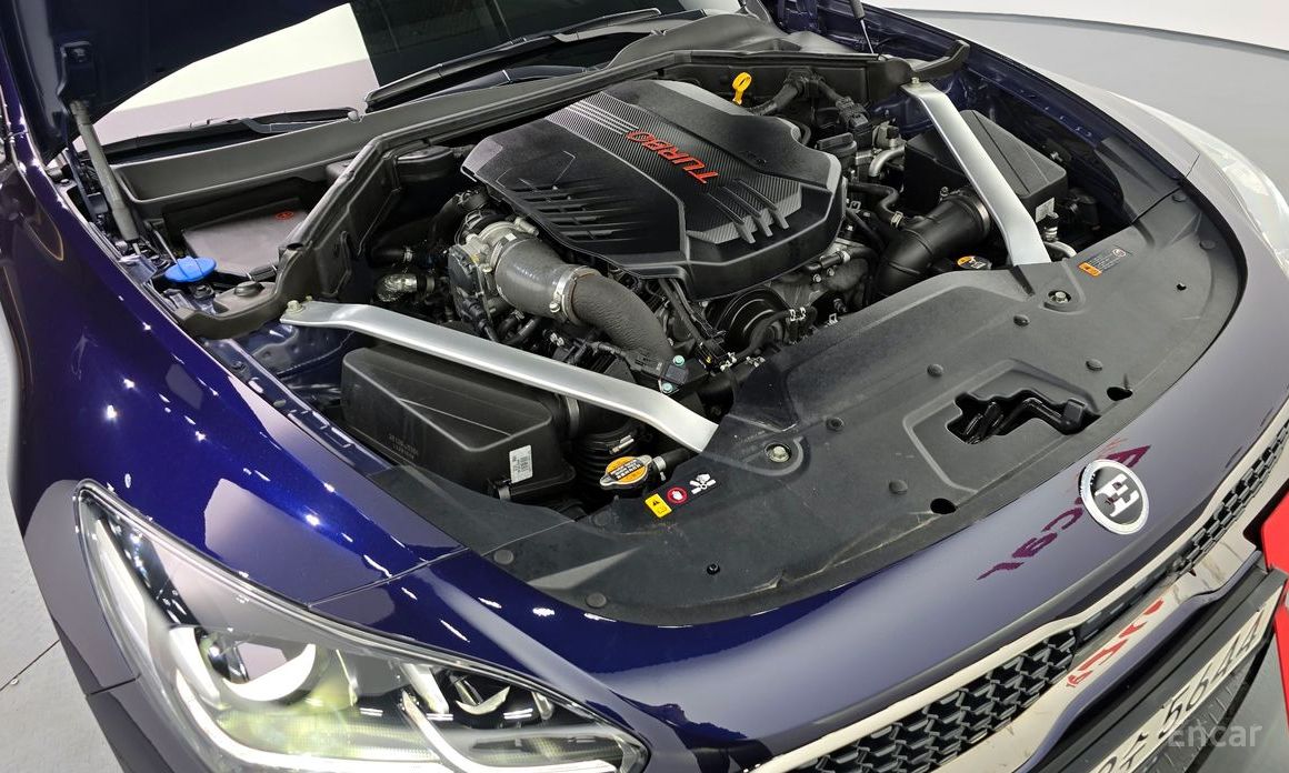  Kia Stinger