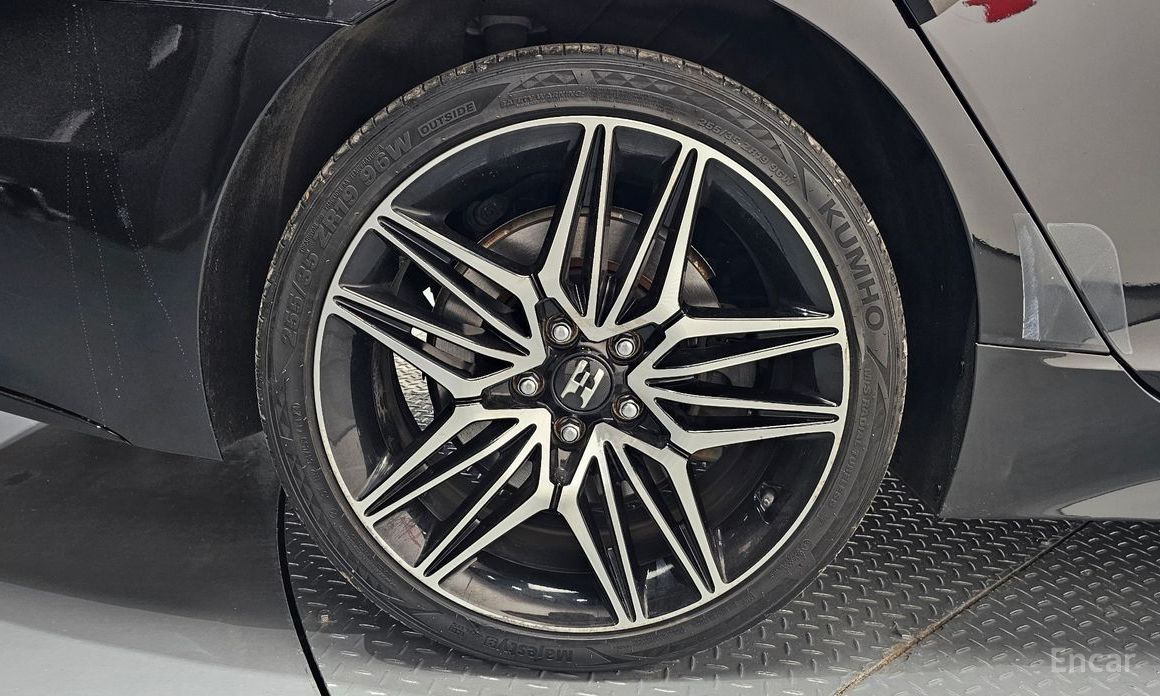  Kia Stinger