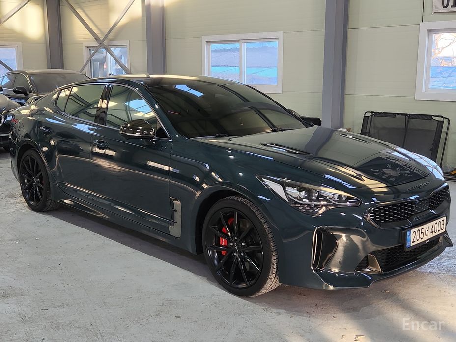  Kia Stinger
