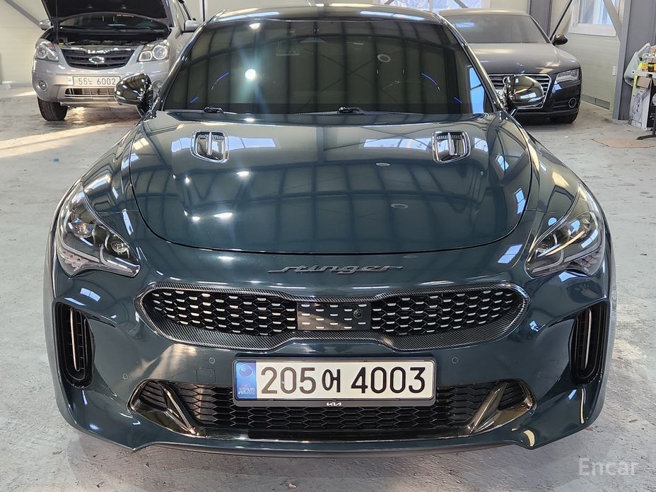  Kia Stinger