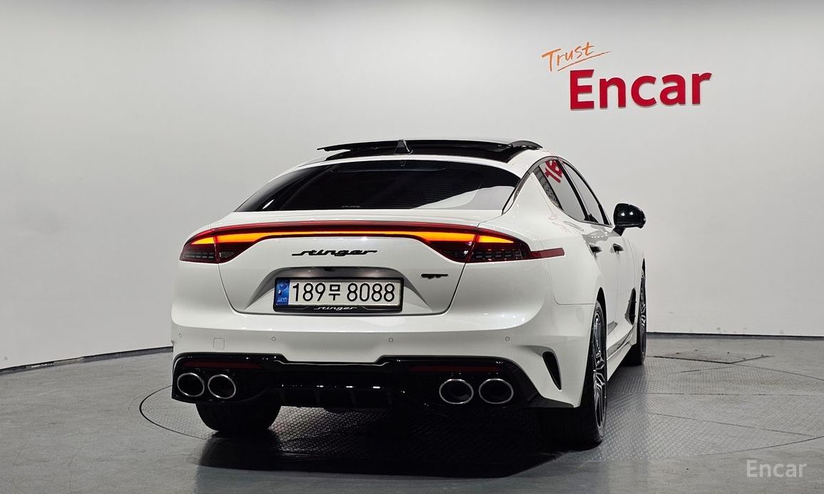  Kia Stinger