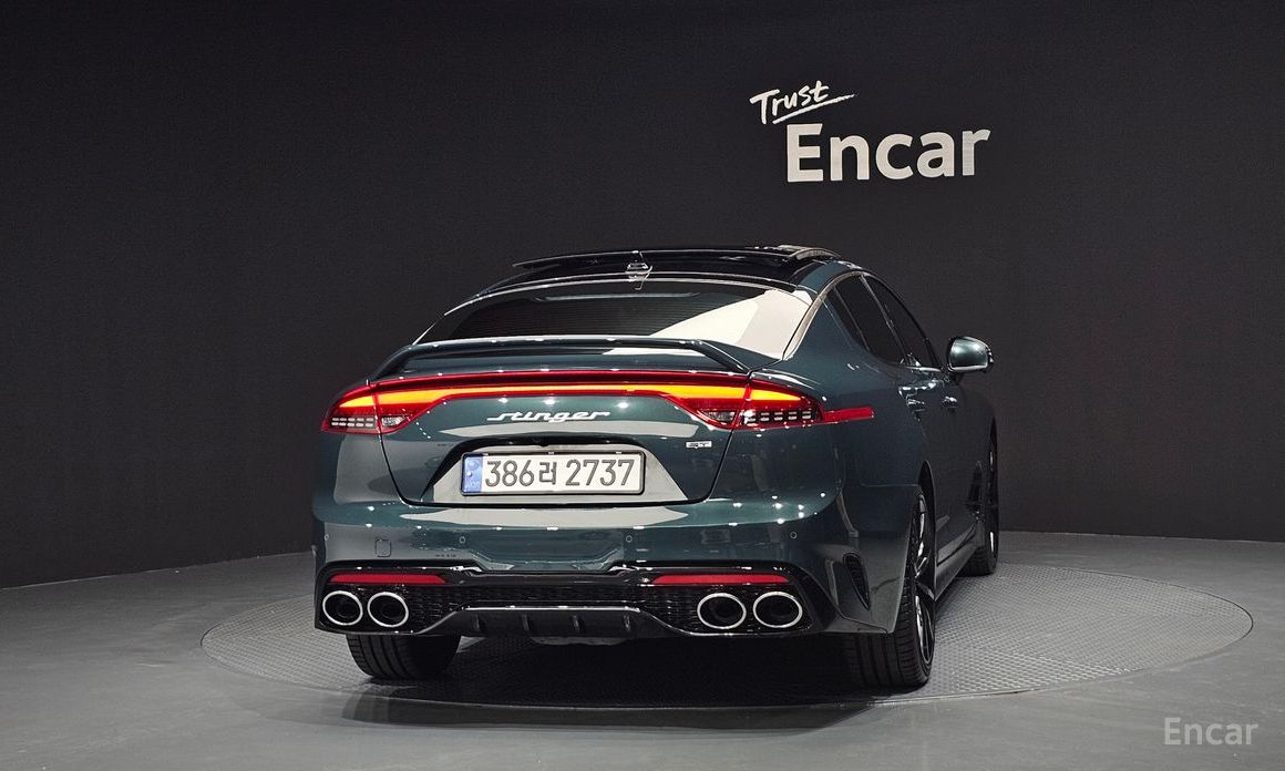  Kia Stinger