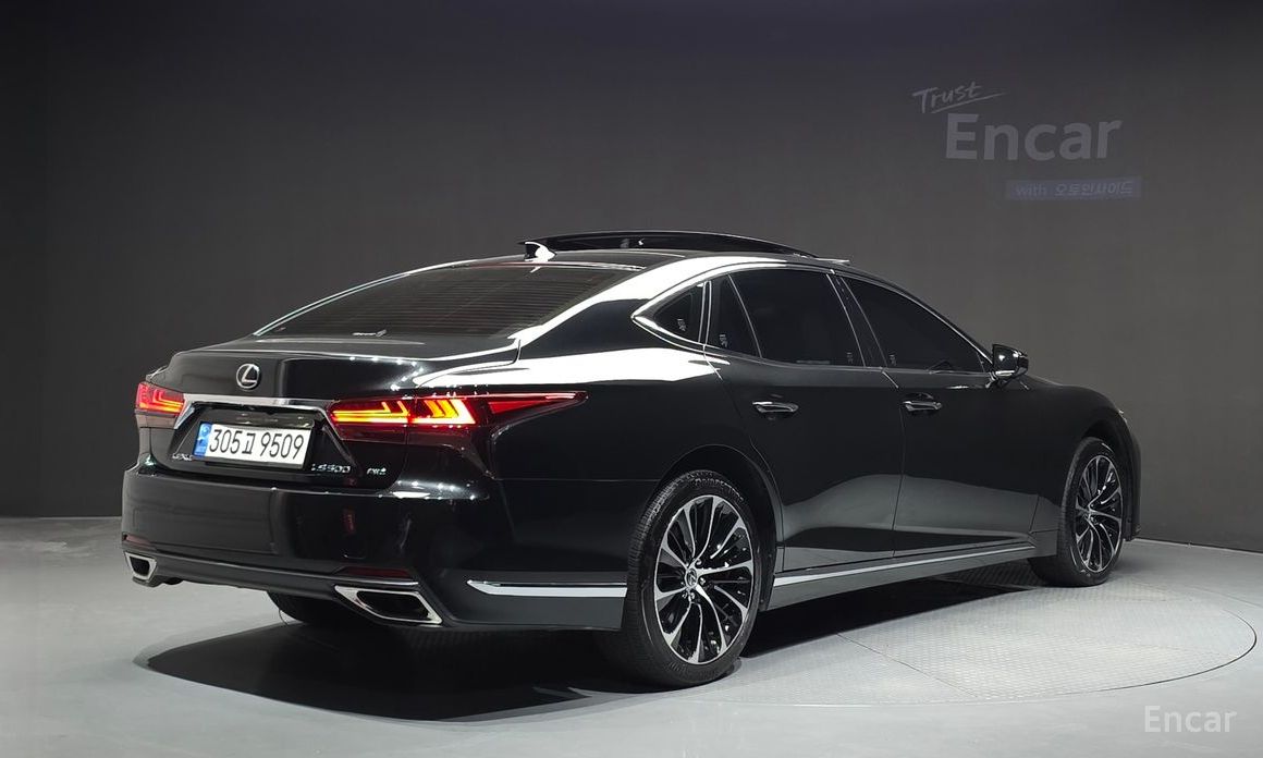 Lexus LS