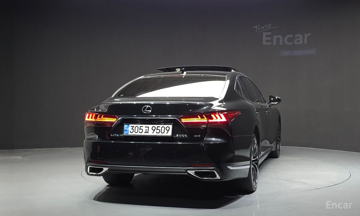  Lexus LS