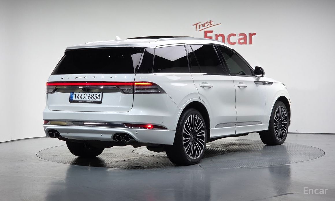  Lincoln Aviator
