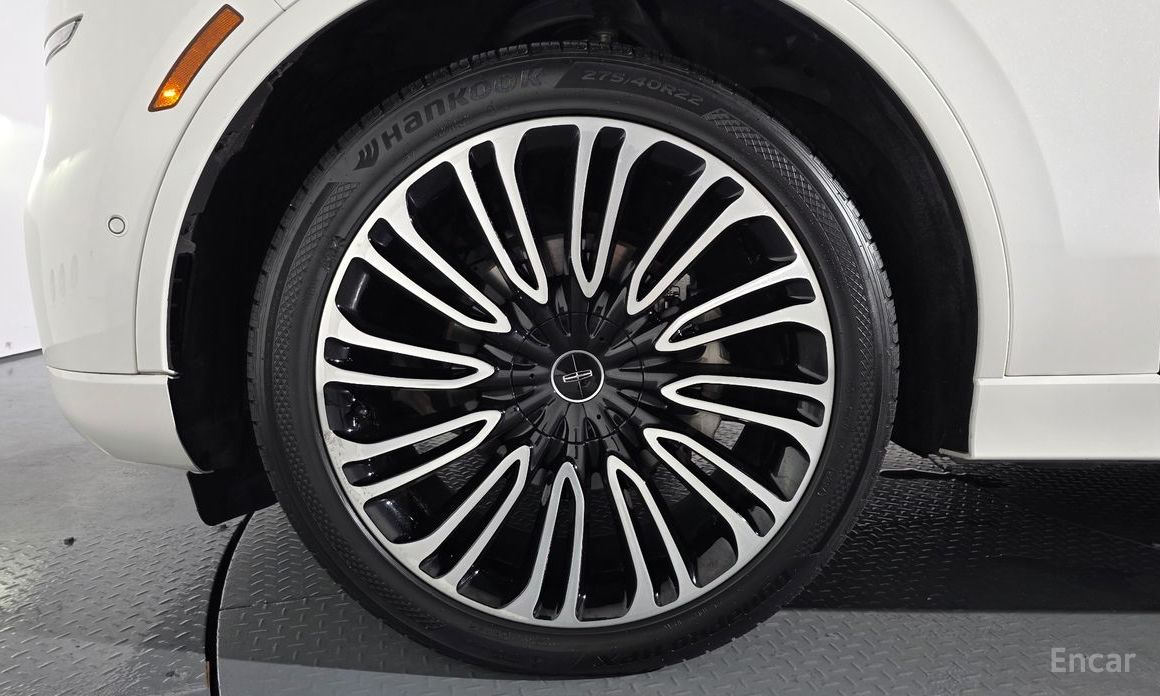  Lincoln Aviator