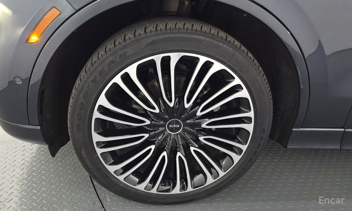  Lincoln Aviator