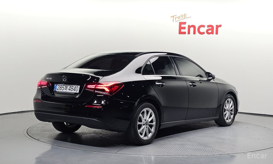  Mercedes-Benz A-Class