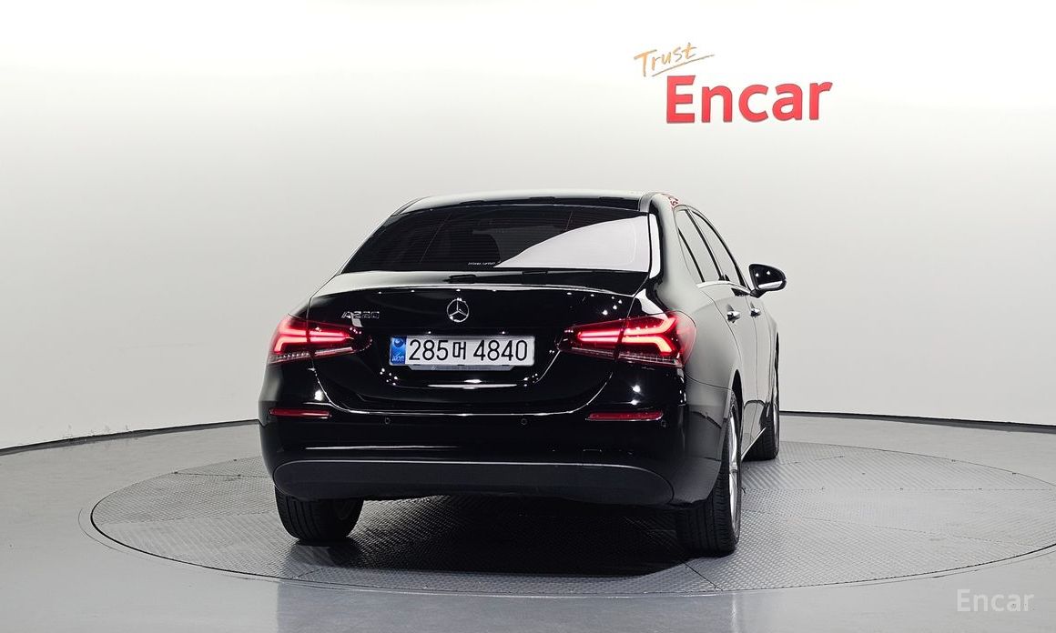  Mercedes-Benz A-Class