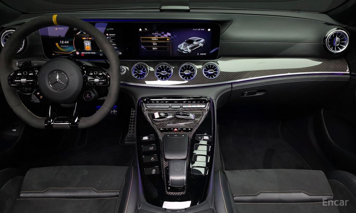  Mercedes-Benz AMG GT