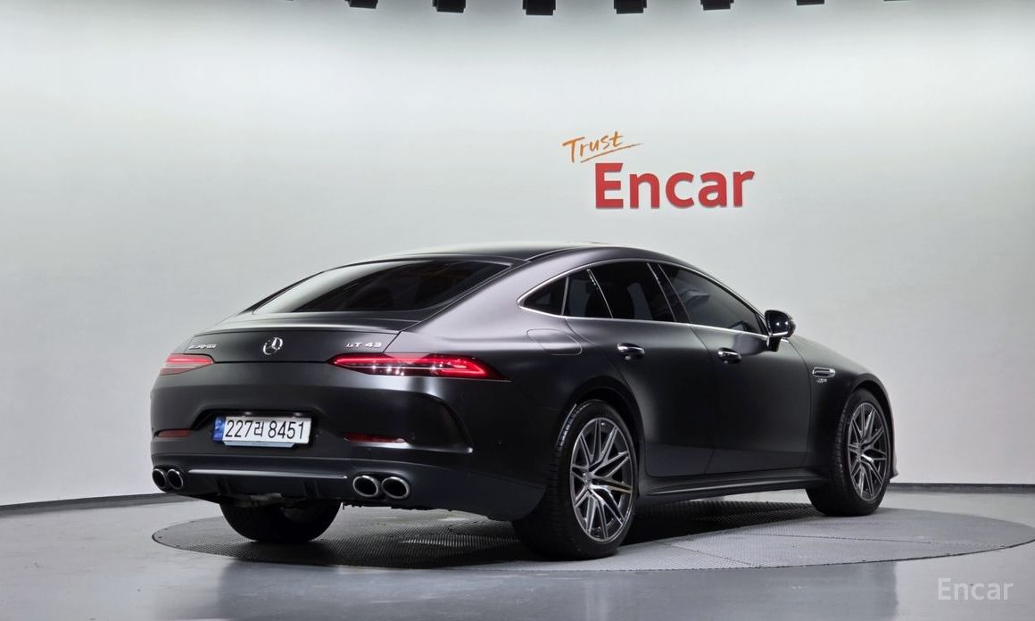  Mercedes-Benz AMG GT
