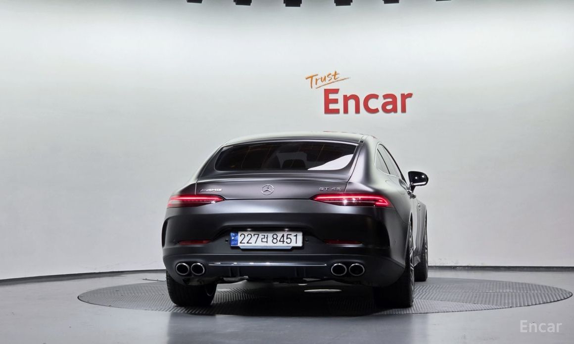  Mercedes-Benz AMG GT