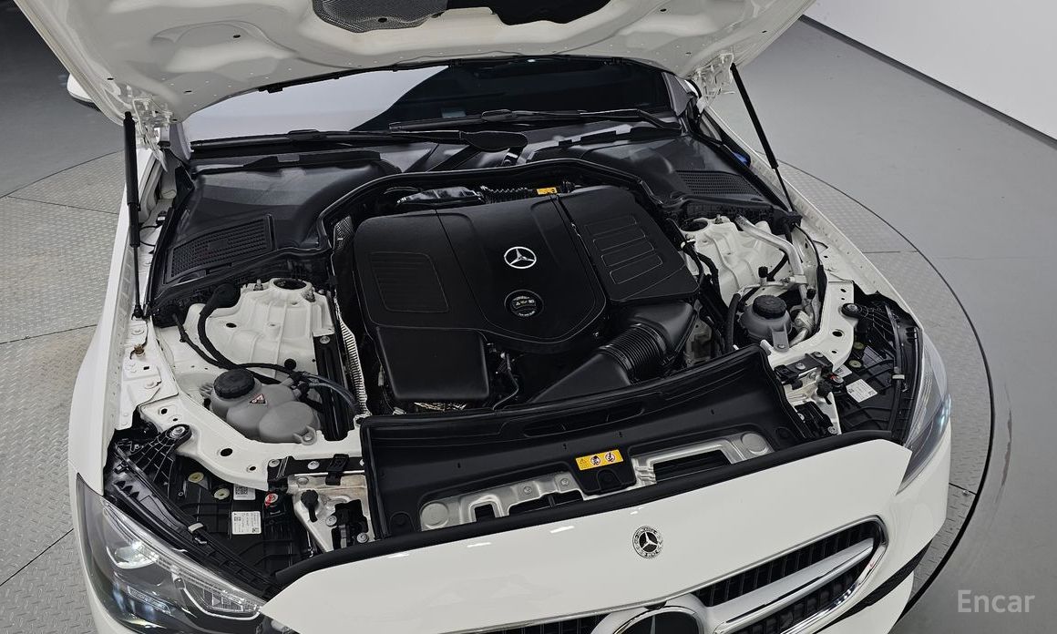  Mercedes-Benz C-Class