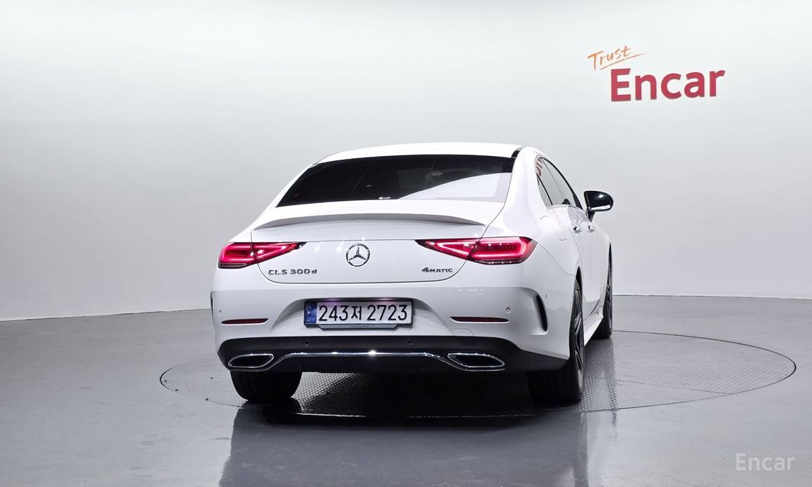  Mercedes-Benz CLS-Class