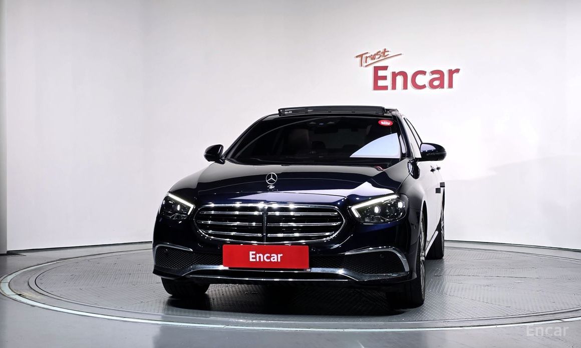  Mercedes-Benz E-Class
