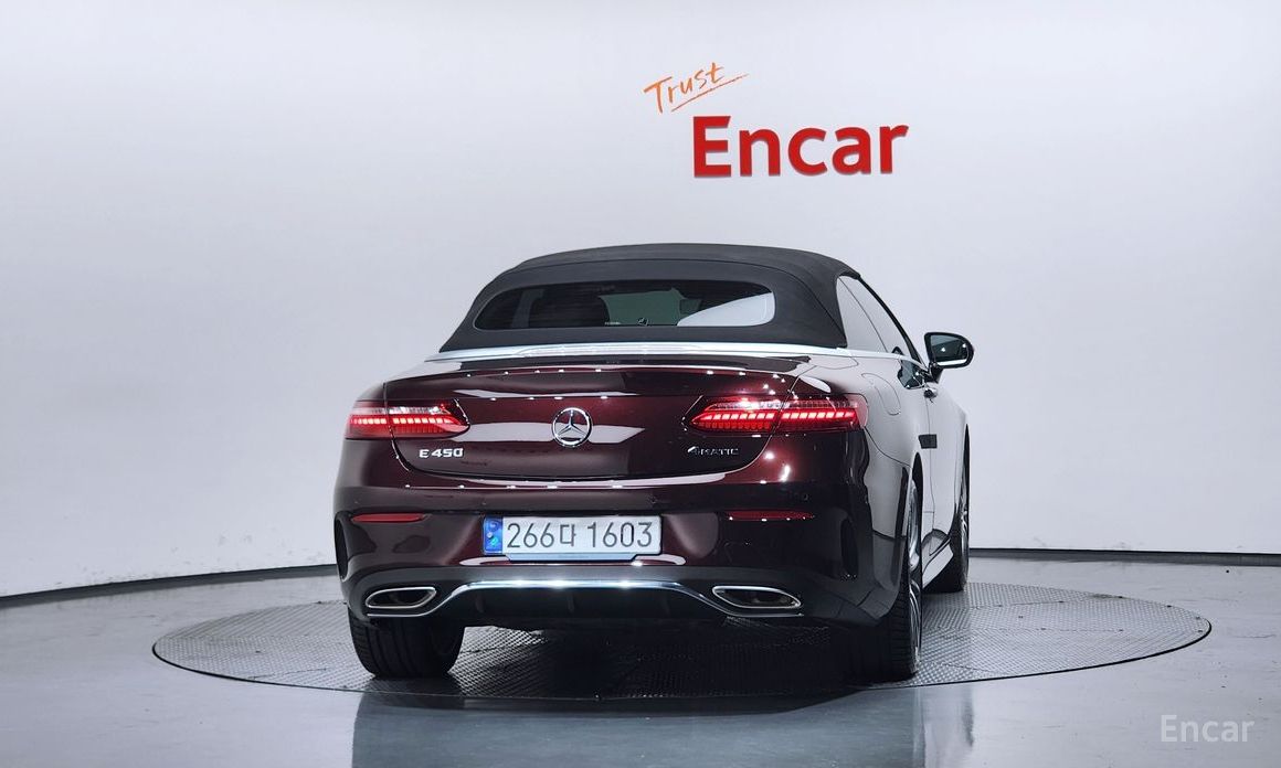  Mercedes-Benz E-Class