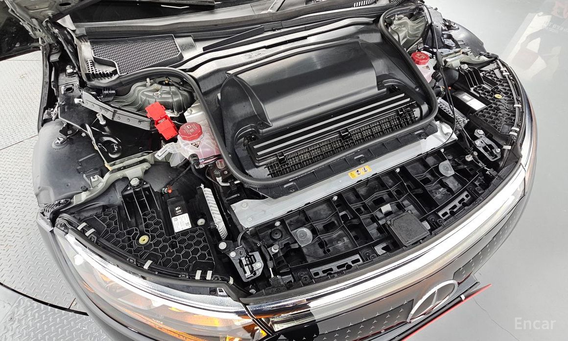  Mercedes-Benz EQS