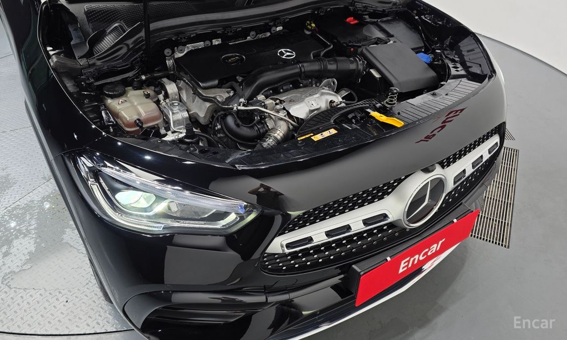  Mercedes-Benz GLA-Class