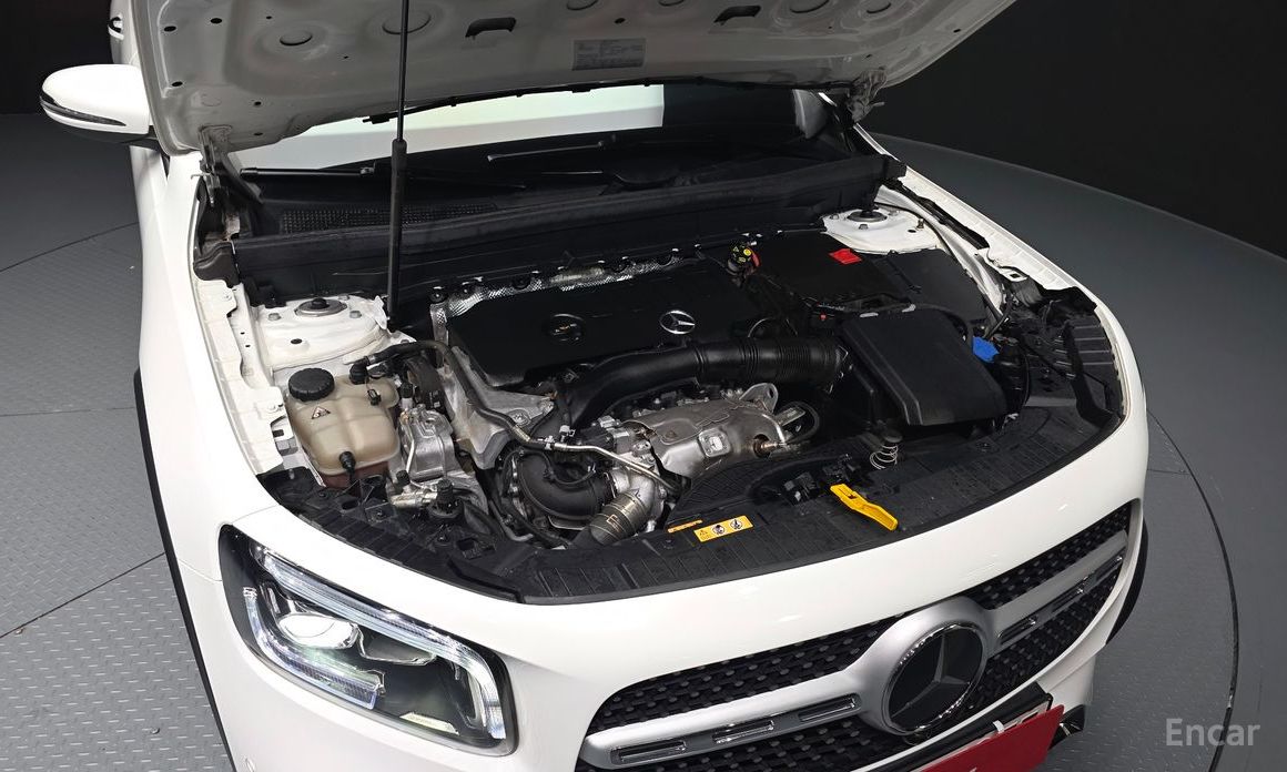  Mercedes-Benz GLB-Class